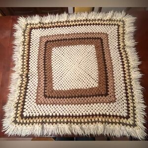 Vintage crocheted knit blanket afghan granny hand knit brown cream white 42X44